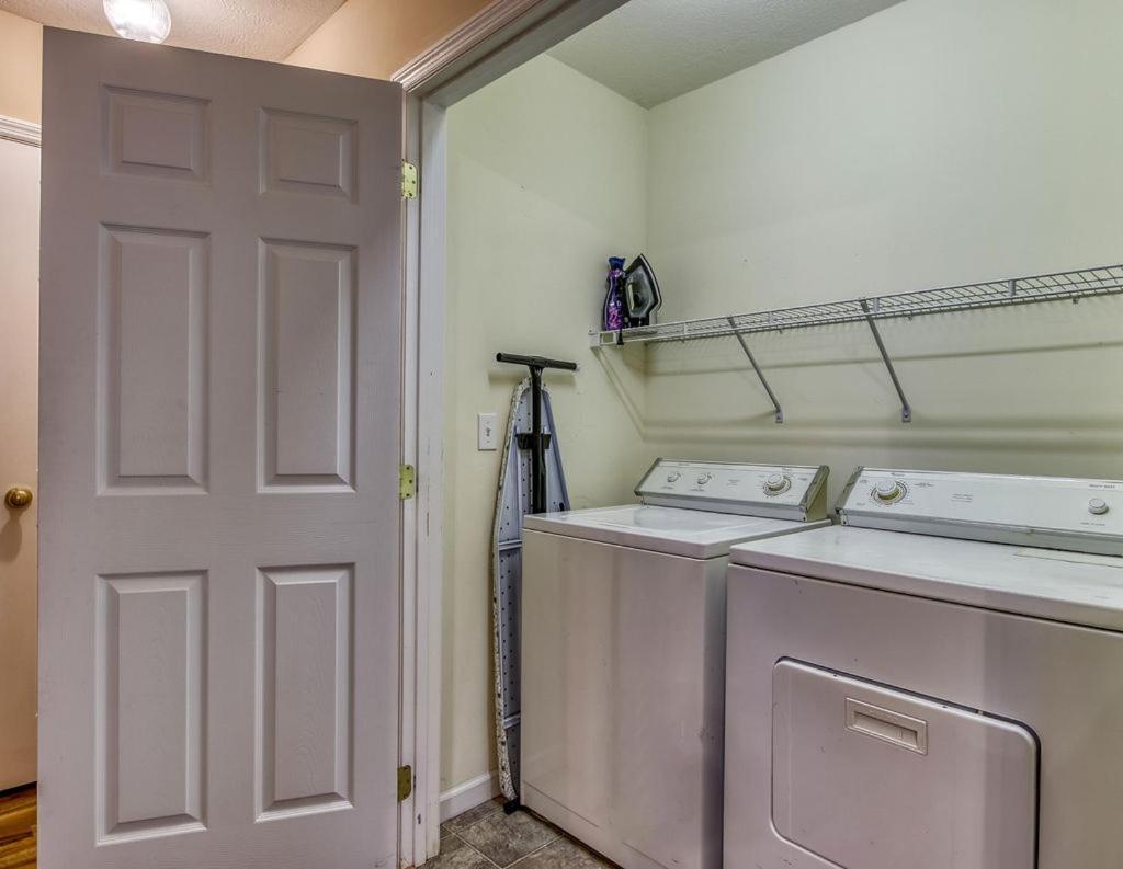 Rock Of Ages, Hot Tub, Game Room, Wifi, 1089 Free Tickets Each Paid Day, Dollywood And More Pigeon Forge Exterior foto
